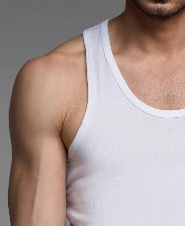 MC-VS-WH-Closeup MC-VS-WH-Closeup